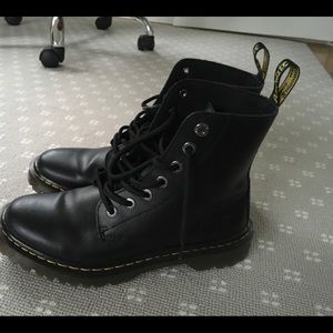 Dr. Marten Boots!!